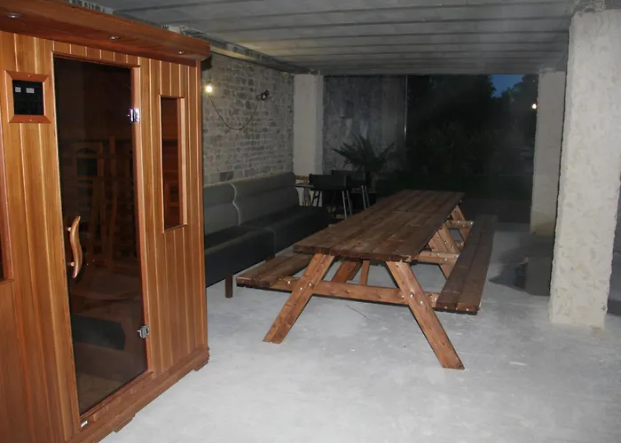 Logis Du Grand Pin Saint-Martin-des-Entrées