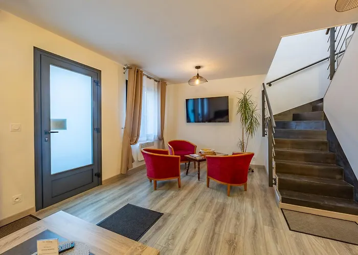 Logis Du Grand Pin * Saint-Martin-des-Entrées