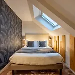 Logis Du Grand Pin * Saint-Martin-des-Entrees