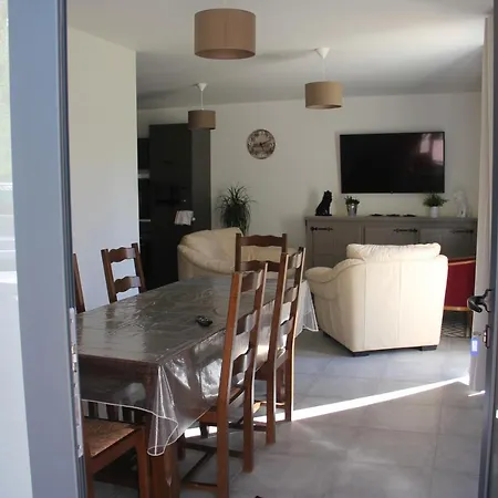 Logis Du Grand Pin Apartment Saint-Martin-des-Entrees