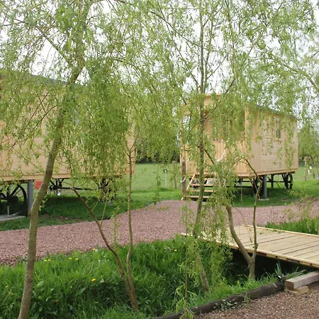Logis Du Grand Pin Saint-Martin-des-Entrees