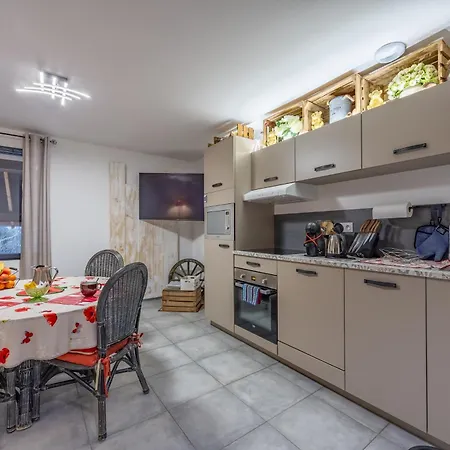 Logis Du Grand Pin Lejlighed Saint-Martin-des-Entrées