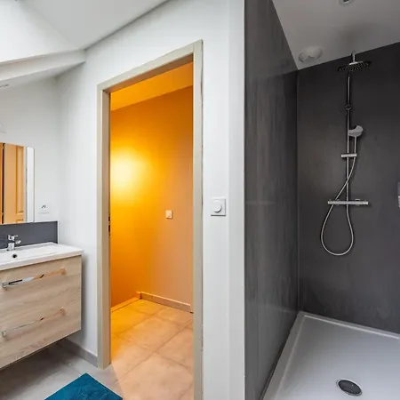 Logis Du Grand Pin Saint-Martin-des-Entrées