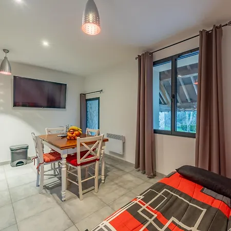 Logis Du Grand Pin Apartment