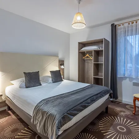 Logis Du Grand Pin Apartment Saint-Martin-des-Entrees