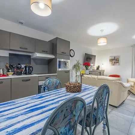 Lejlighed Logis Du Grand Pin Saint-Martin-des-Entrées