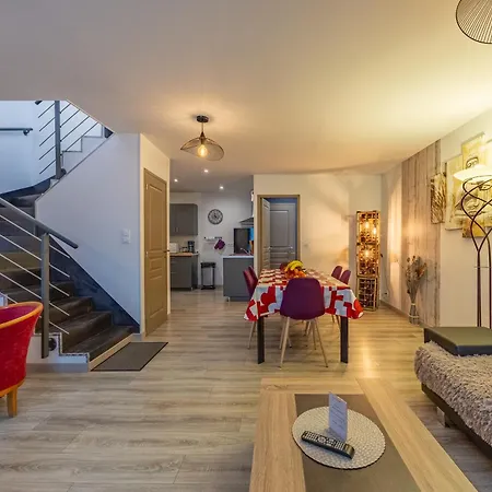 Logis Du Grand Pin Saint-Martin-des-Entrees
