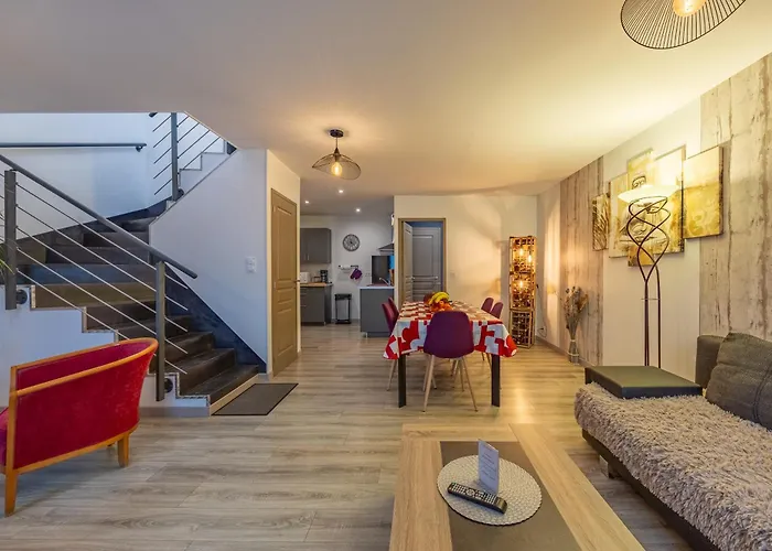 Logis Du Grand Pin Saint-Martin-des-Entrées